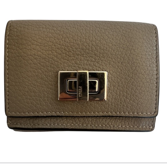 FENDI Tri-fold Leather Peekaboo Brown Womens Wallet PreLoved - Picture 1 of 11